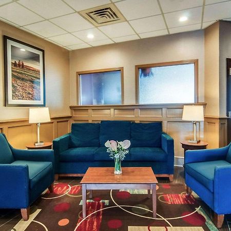 Comfort Inn & Suites Raphine - Lexington Near I-81 And I-64 Εξωτερικό φωτογραφία