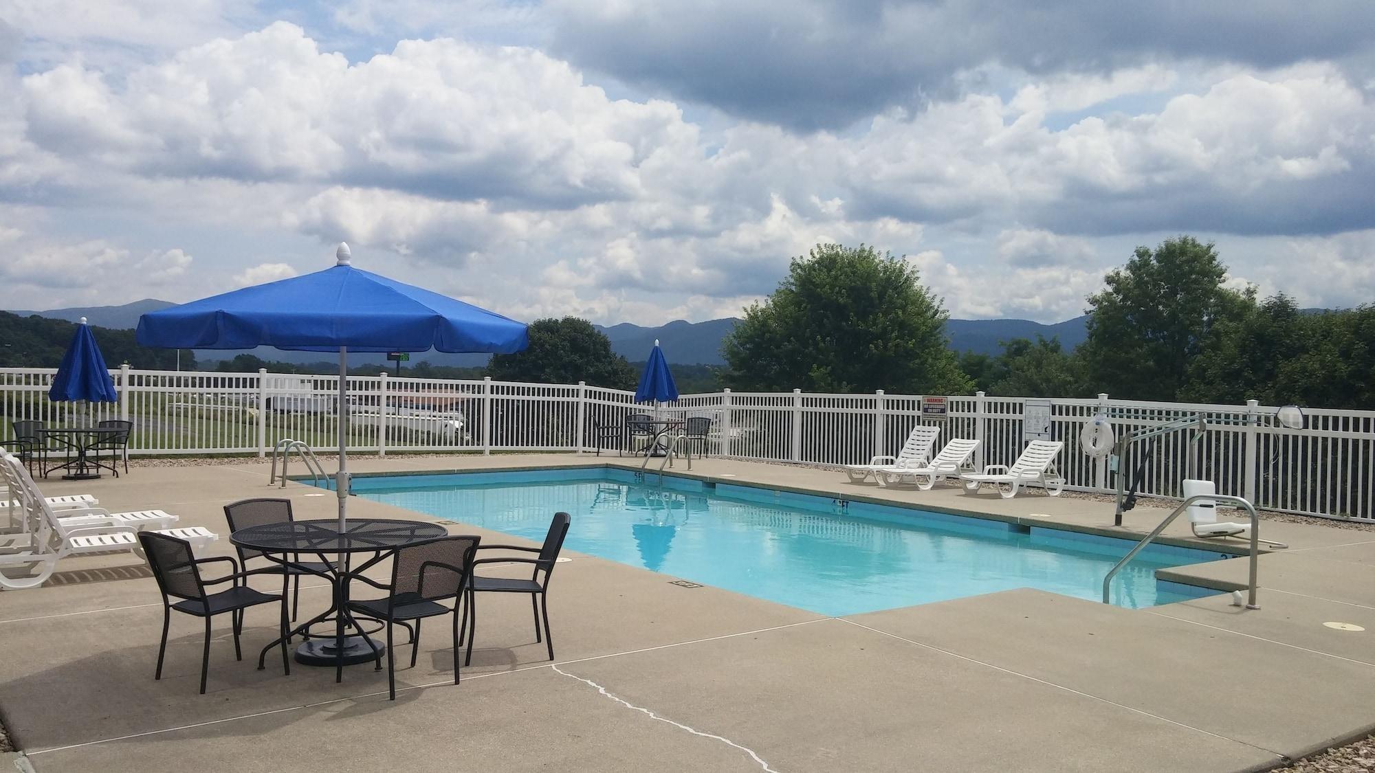 Comfort Inn & Suites Raphine - Lexington Near I-81 And I-64 Εξωτερικό φωτογραφία
