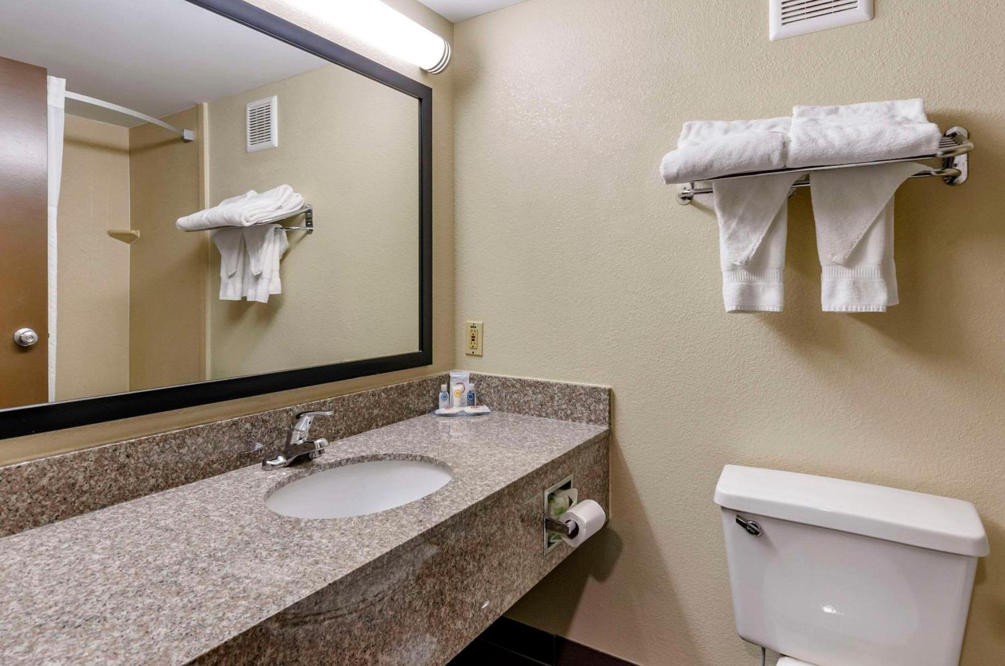Comfort Inn & Suites Raphine - Lexington Near I-81 And I-64 Εξωτερικό φωτογραφία