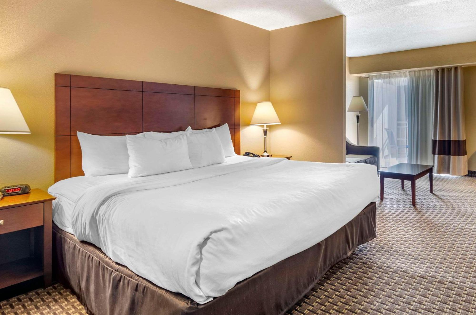 Comfort Inn & Suites Raphine - Lexington Near I-81 And I-64 Εξωτερικό φωτογραφία