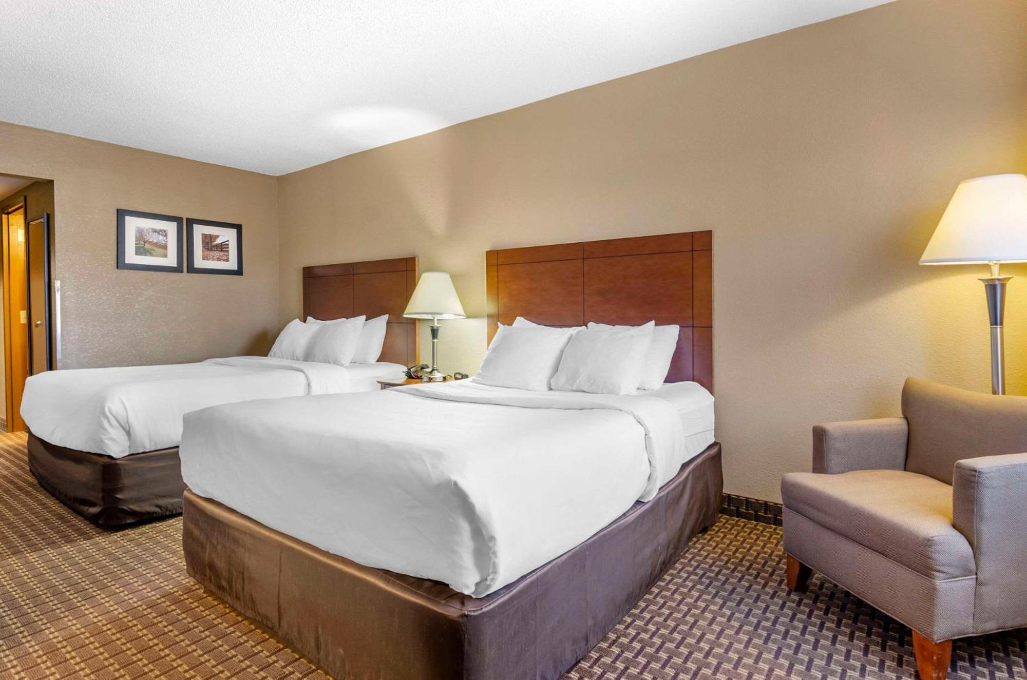 Comfort Inn & Suites Raphine - Lexington Near I-81 And I-64 Εξωτερικό φωτογραφία